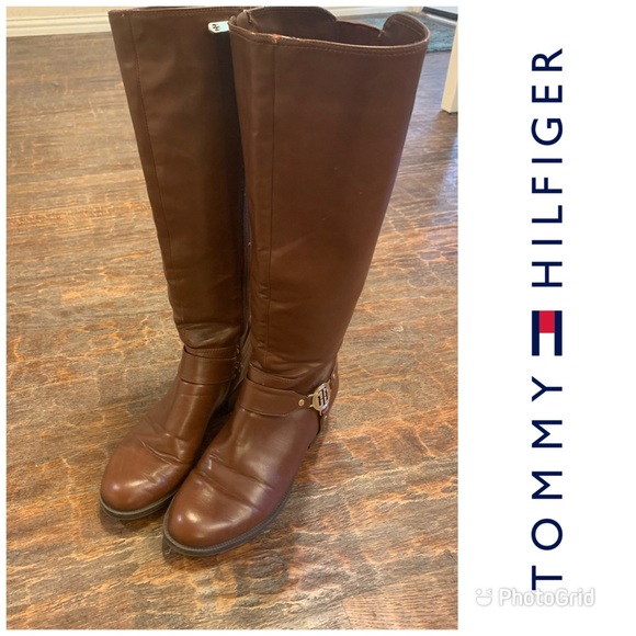 Geneo Tall Riding Boot -Has gold TH on the sides. - Picture 2 of 12